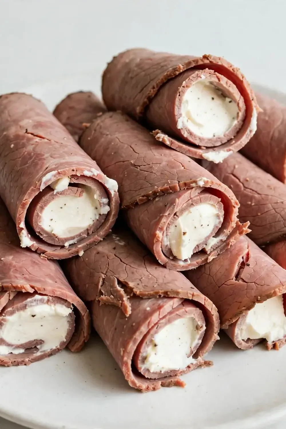 Cold Cuts Beef Roll-Ups with Plain Cream Cheese